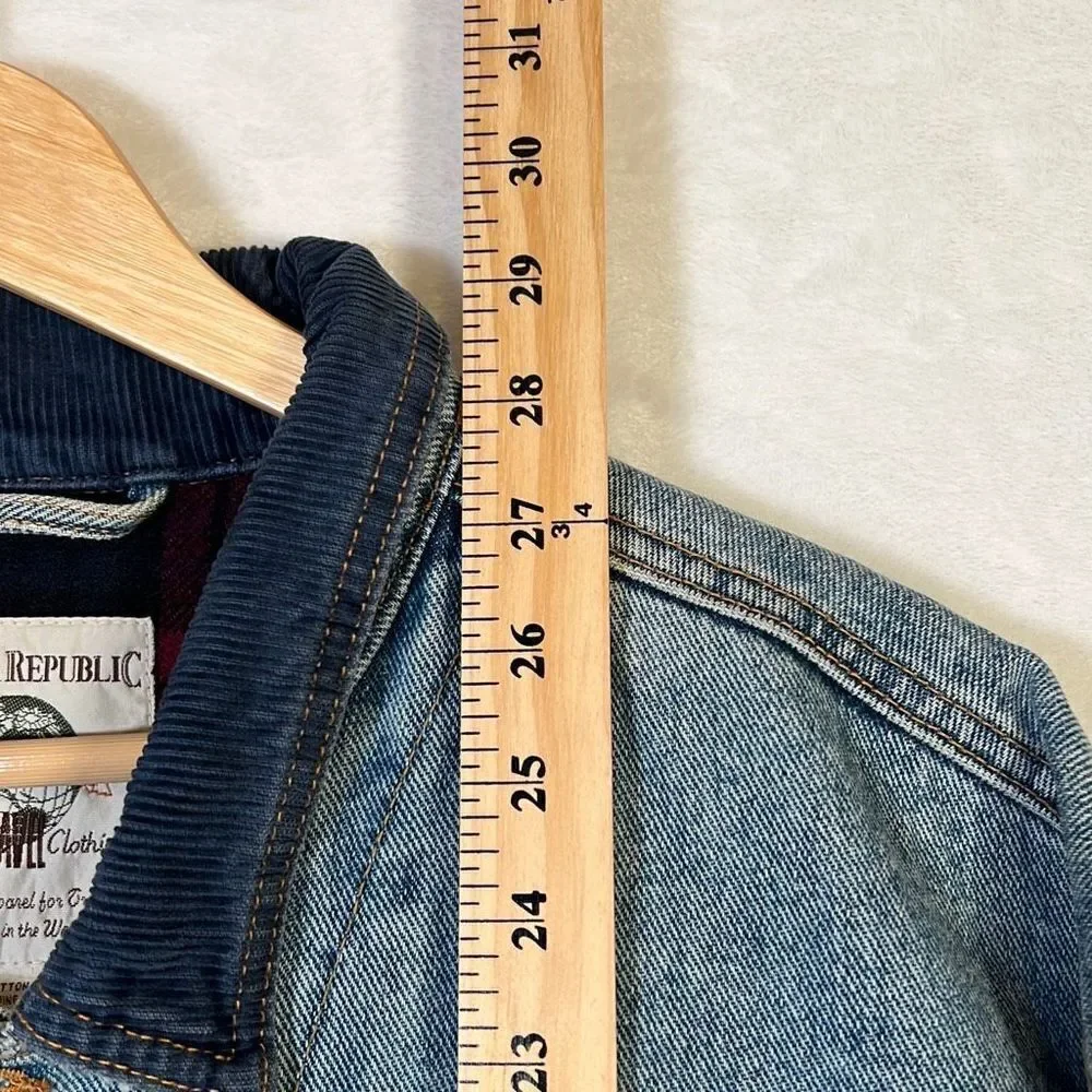 Banana republic denim jean jacket -XL‎